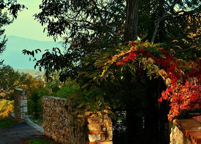 Фермерский дом Agriturismo Tholos