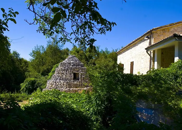 Tholos Çiftlik konaklama